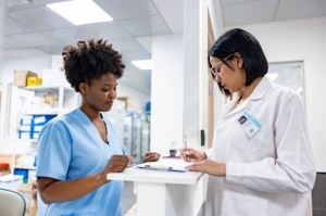 NHS Waiting List Falls as Winter Pressures Mount